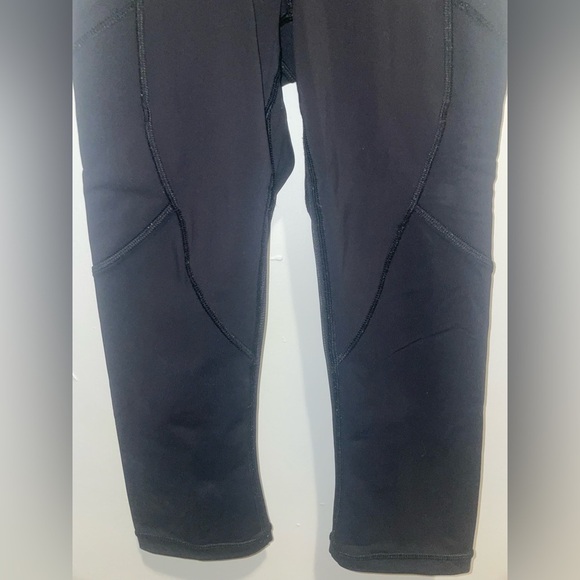 Lululemon hi rise cropped leggings size 2 - Picture 3 of 9